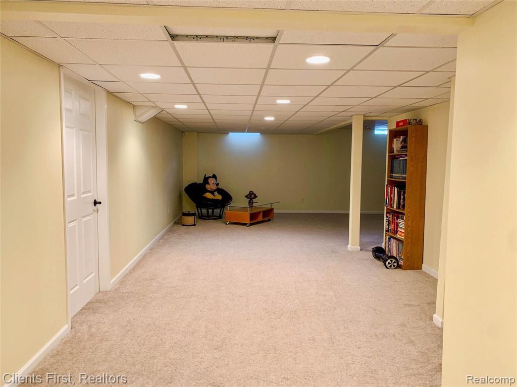 2120 Somerville Road Rochester Hills, MI 48307 - Photo 38 of 54