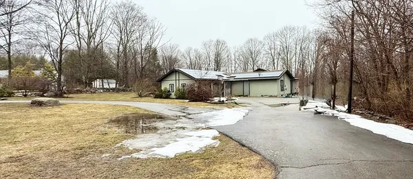 $439,000 | 39 Lyons Road, Dudley, MA 01571