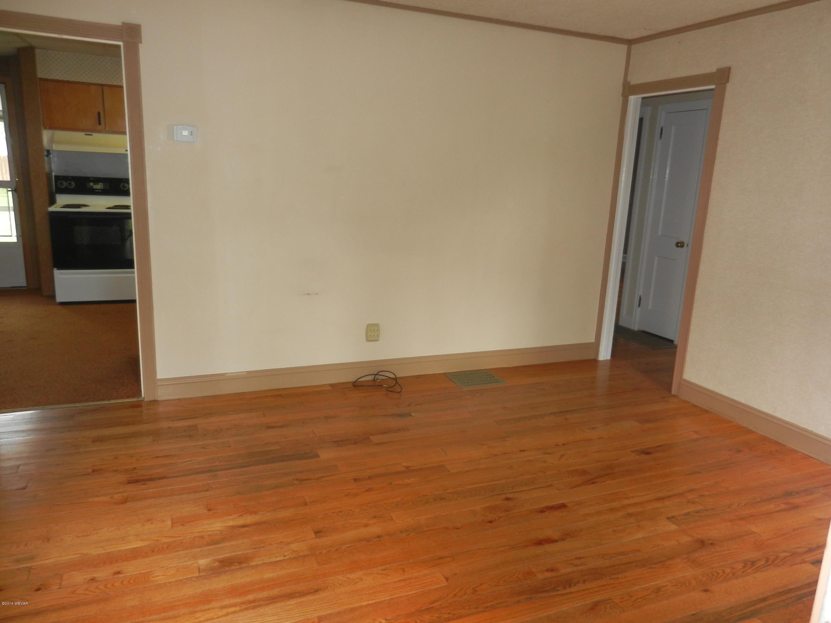 2045 Reed Street Williamsport, PA 17701 - Photo 2 of 10 Living Room (1)