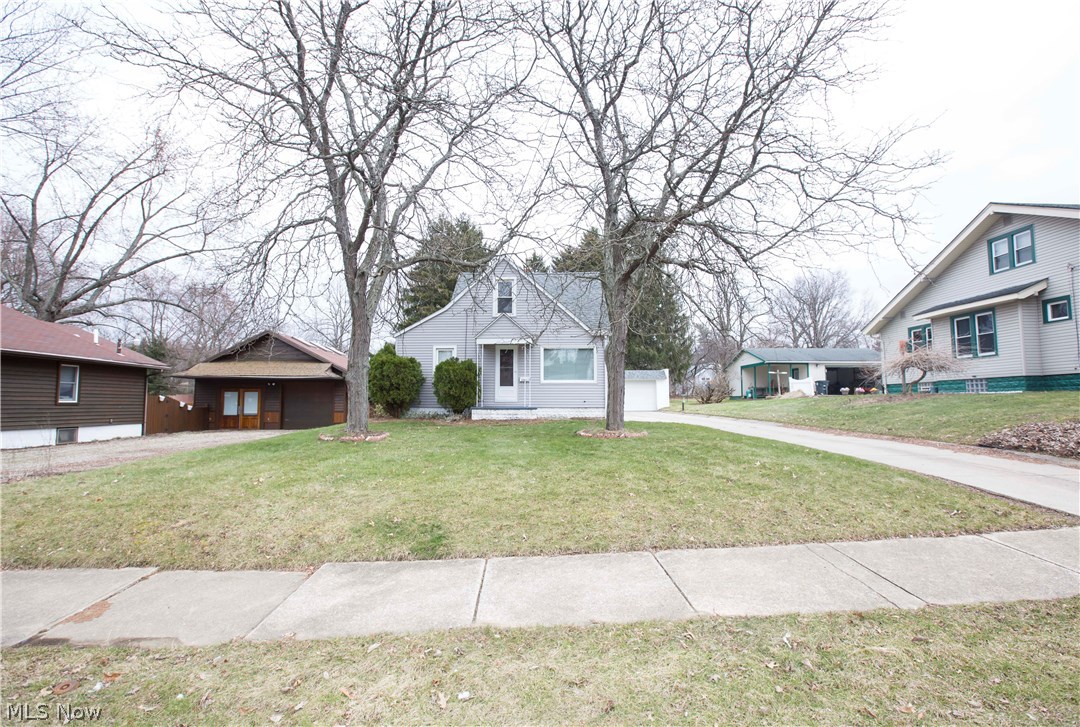 1517 Breiding Road Akron, OH 44310 - Photo 1 of 31