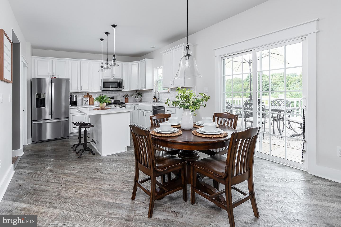 43 Buckeye Road Swedesboro, NJ 08085 - Photo 6 of 24 Upgraded kitchen with designer features!