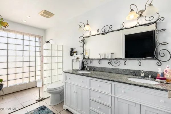 $3,600 | 11051 North 44th Court, Phoenix, AZ 85028