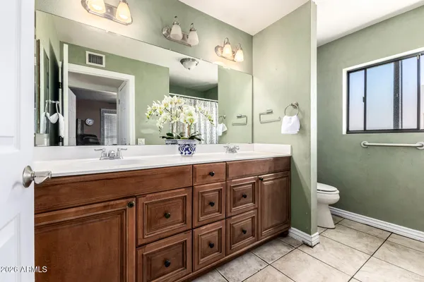 $3,600 | 11051 North 44th Court, Phoenix, AZ 85028