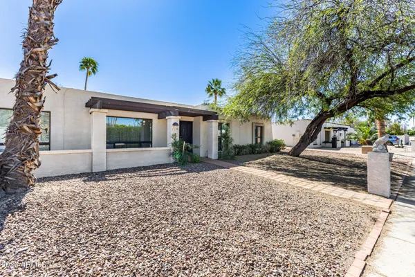 $3,600 | 11051 North 44th Court, Phoenix, AZ 85028