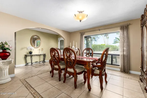 $3,600 | 11051 North 44th Court, Phoenix, AZ 85028