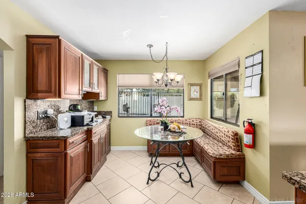 $3,600 | 11051 North 44th Court, Phoenix, AZ 85028