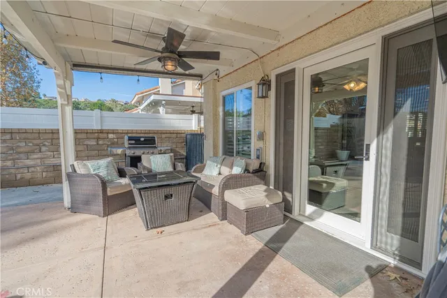 $890,000 | 21728 Cheswold Lane, Saugus, CA 91350