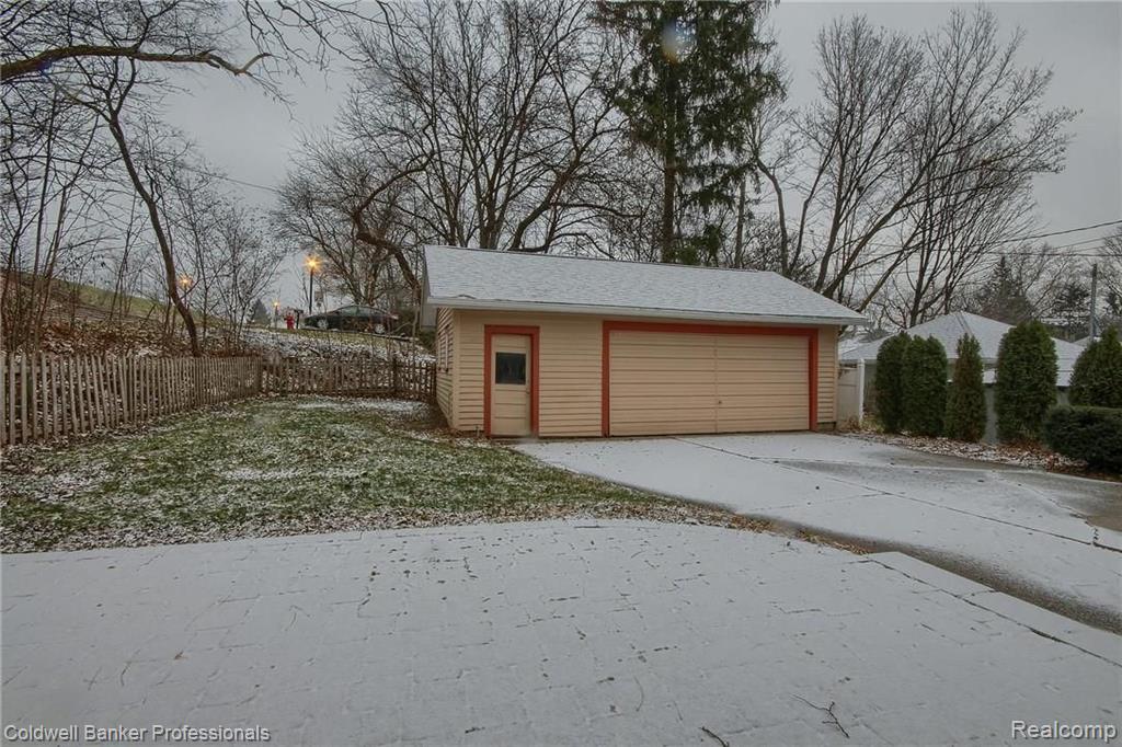 101 Base Line Road Northville, MI 48167 - Photo 32 of 33