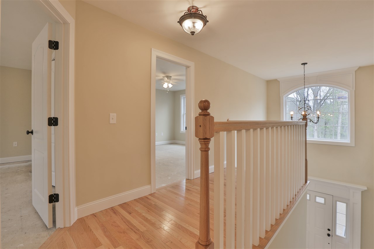19 Zion Hill Road Salem, NH 03079 - Photo 20 of 31