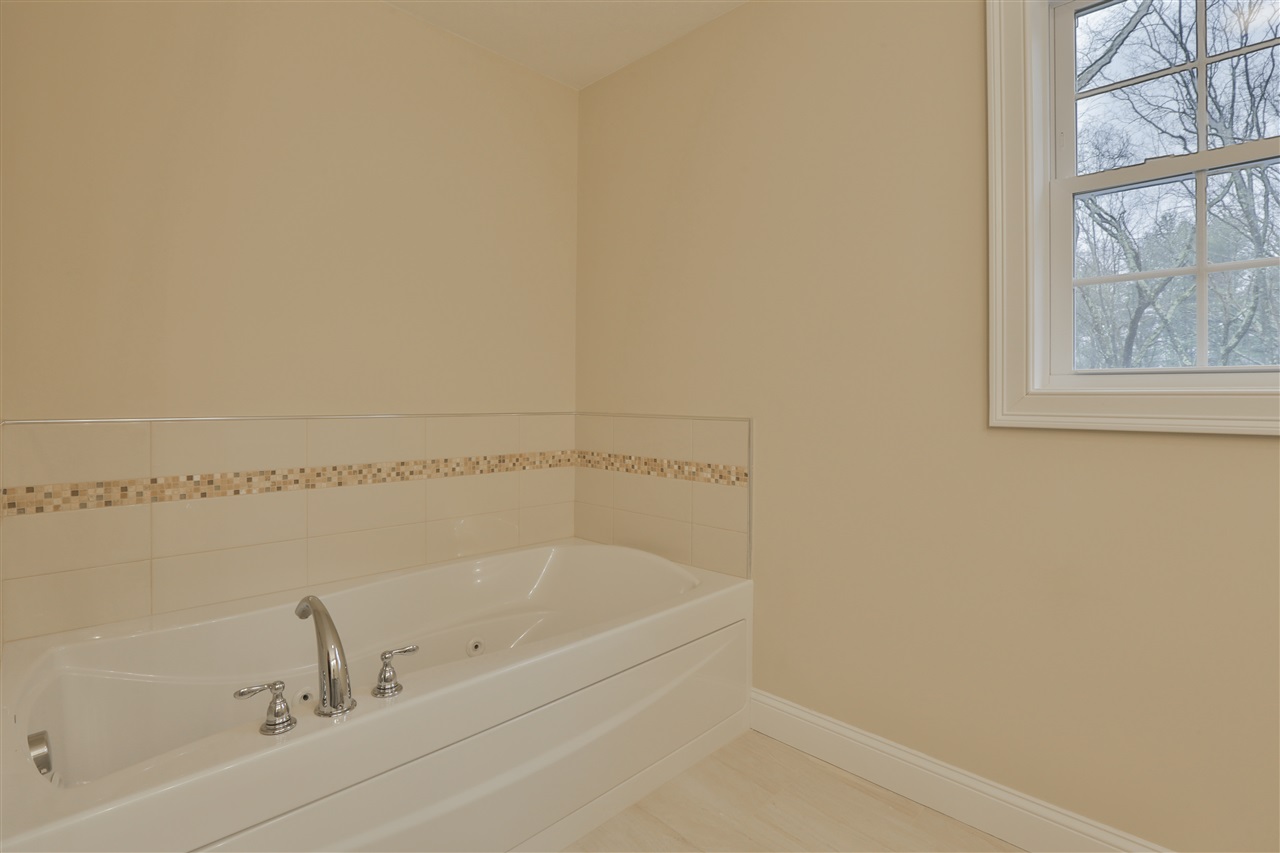 19 Zion Hill Road Salem, NH 03079 - Photo 25 of 31