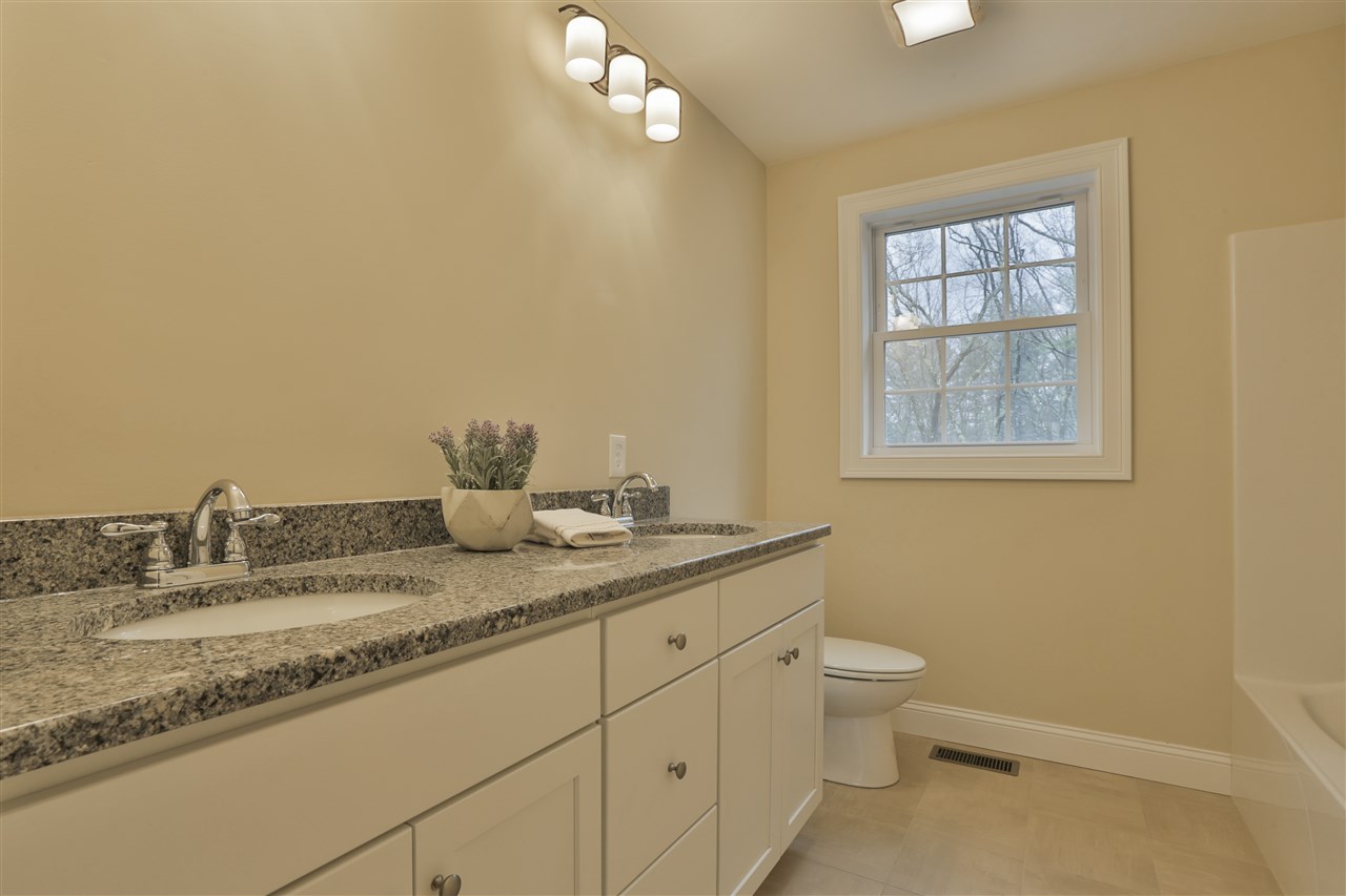 19 Zion Hill Road Salem, NH 03079 - Photo 29 of 31