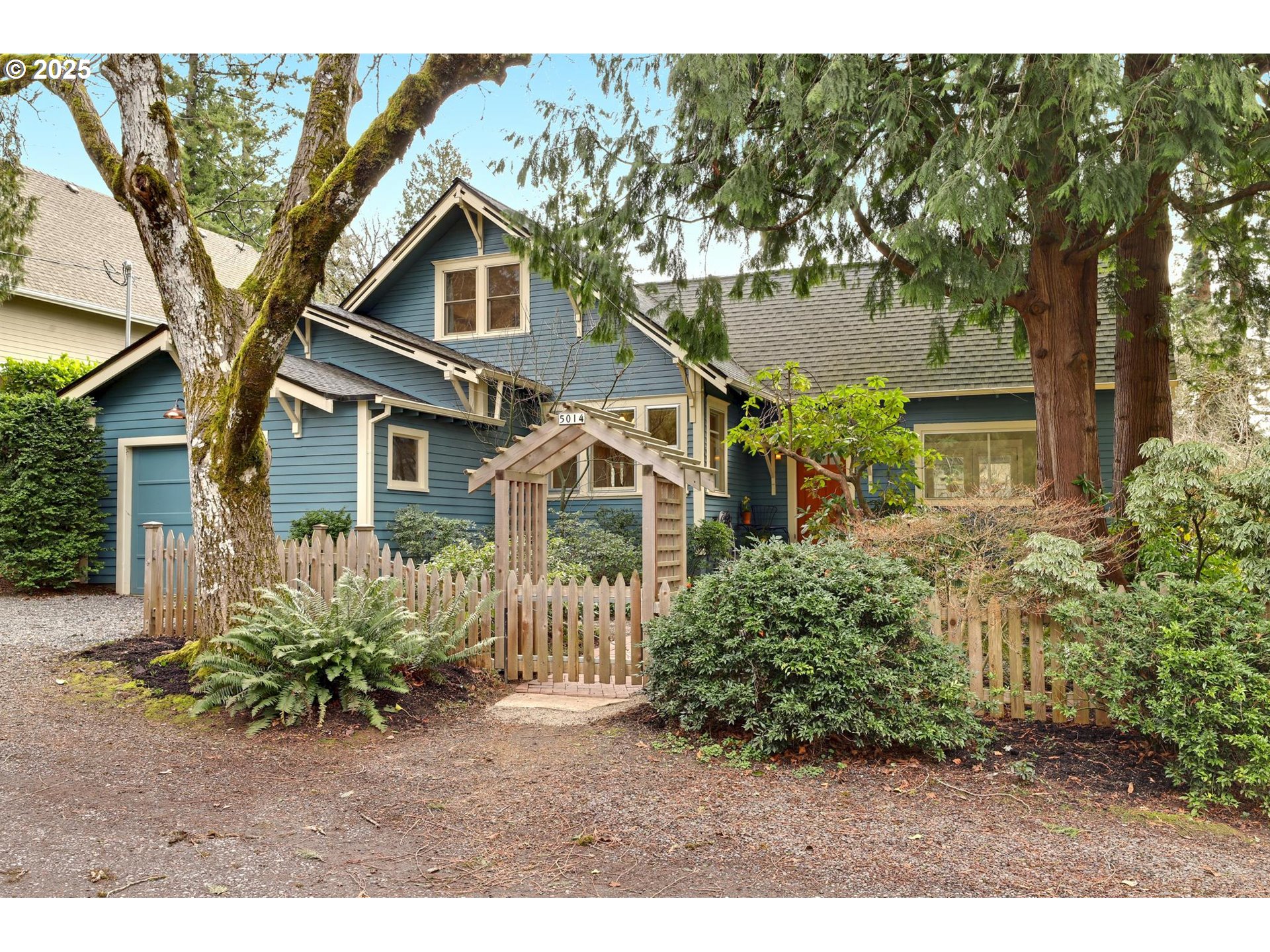 5014 Southwest Custer Street Portland, OR 97219 - Photo 1 of 46 Gallery Image 1