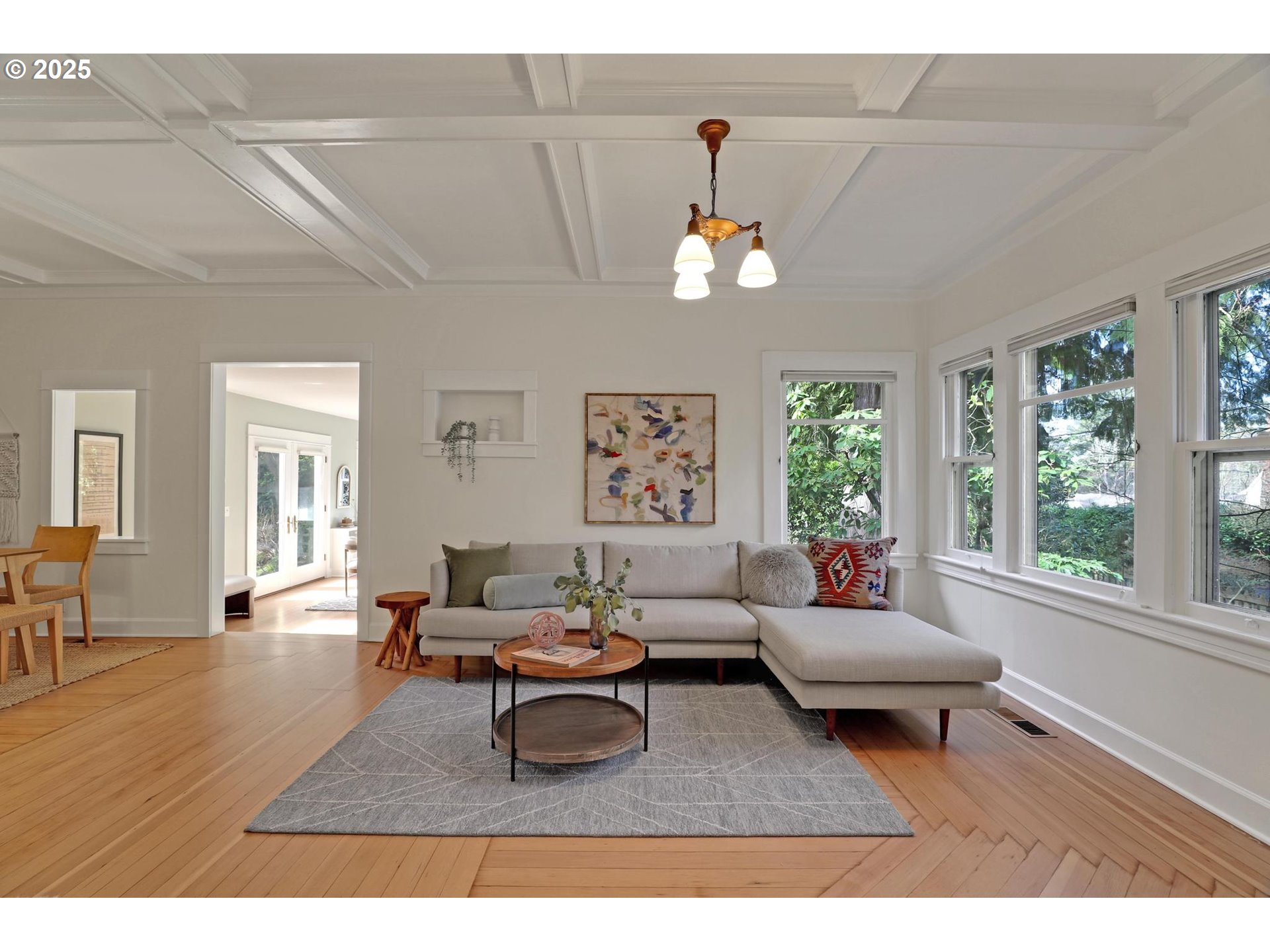 5014 Southwest Custer Street Portland, OR 97219 - Photo 12 of 46 Gallery Image 12