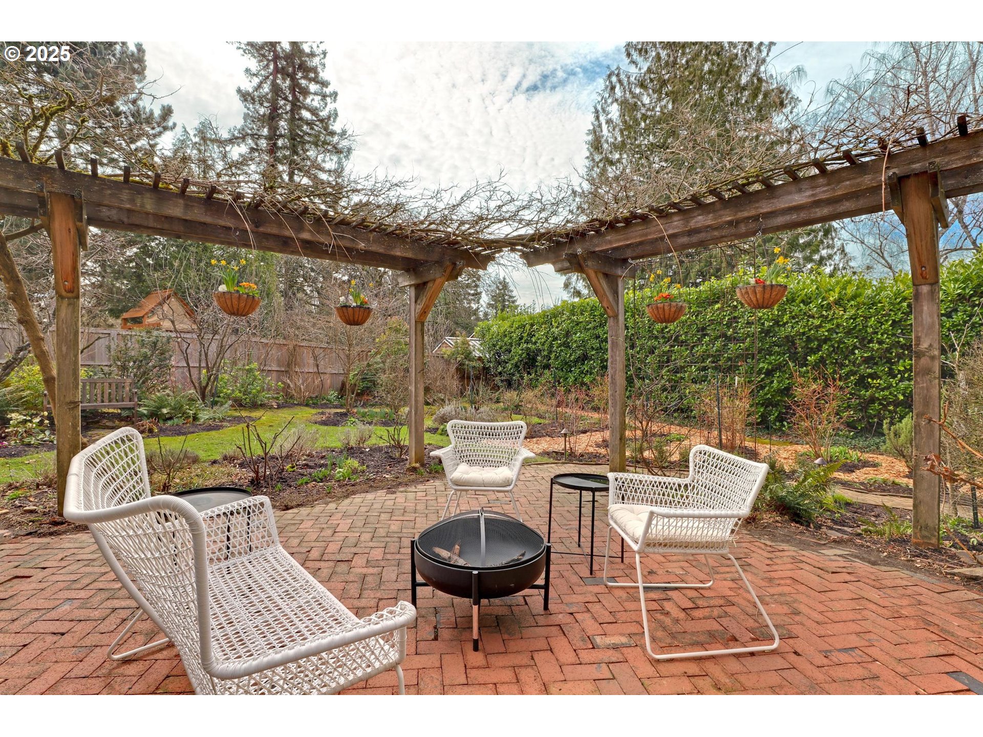 5014 Southwest Custer Street Portland, OR 97219 - Photo 31 of 46 Gallery Image 31