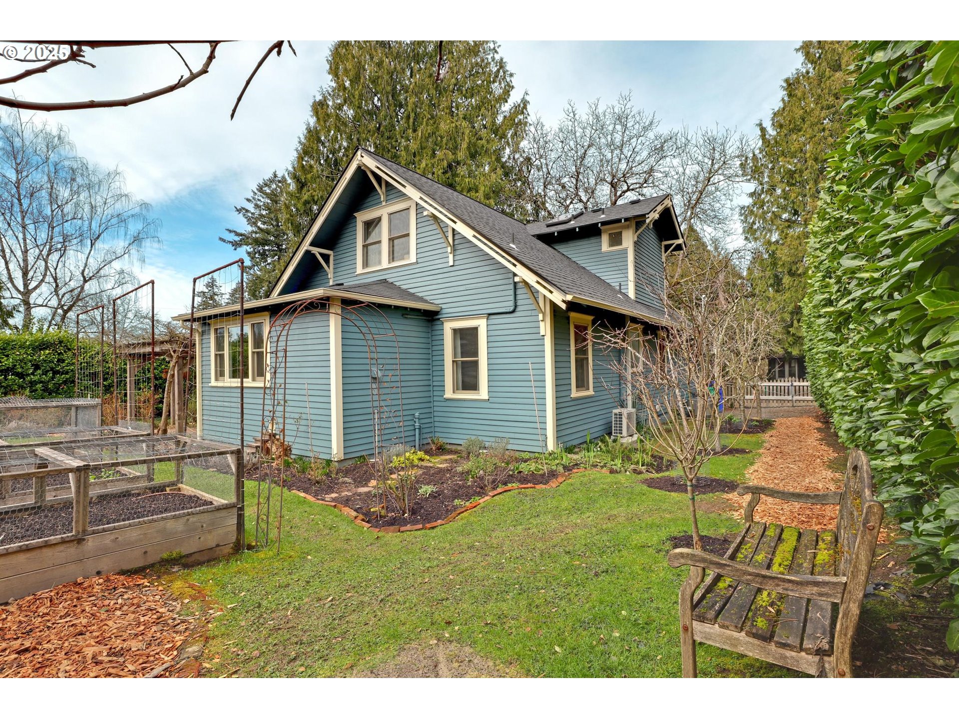 5014 Southwest Custer Street Portland, OR 97219 - Photo 36 of 46 Gallery Image 36