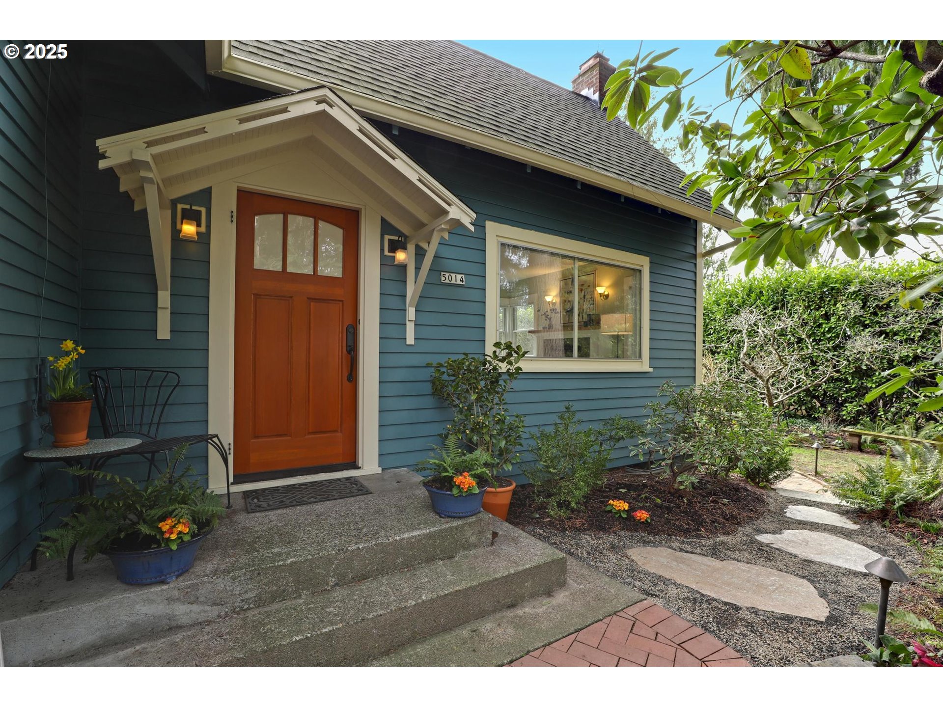 5014 Southwest Custer Street Portland, OR 97219 - Photo 4 of 46 Gallery Image 4