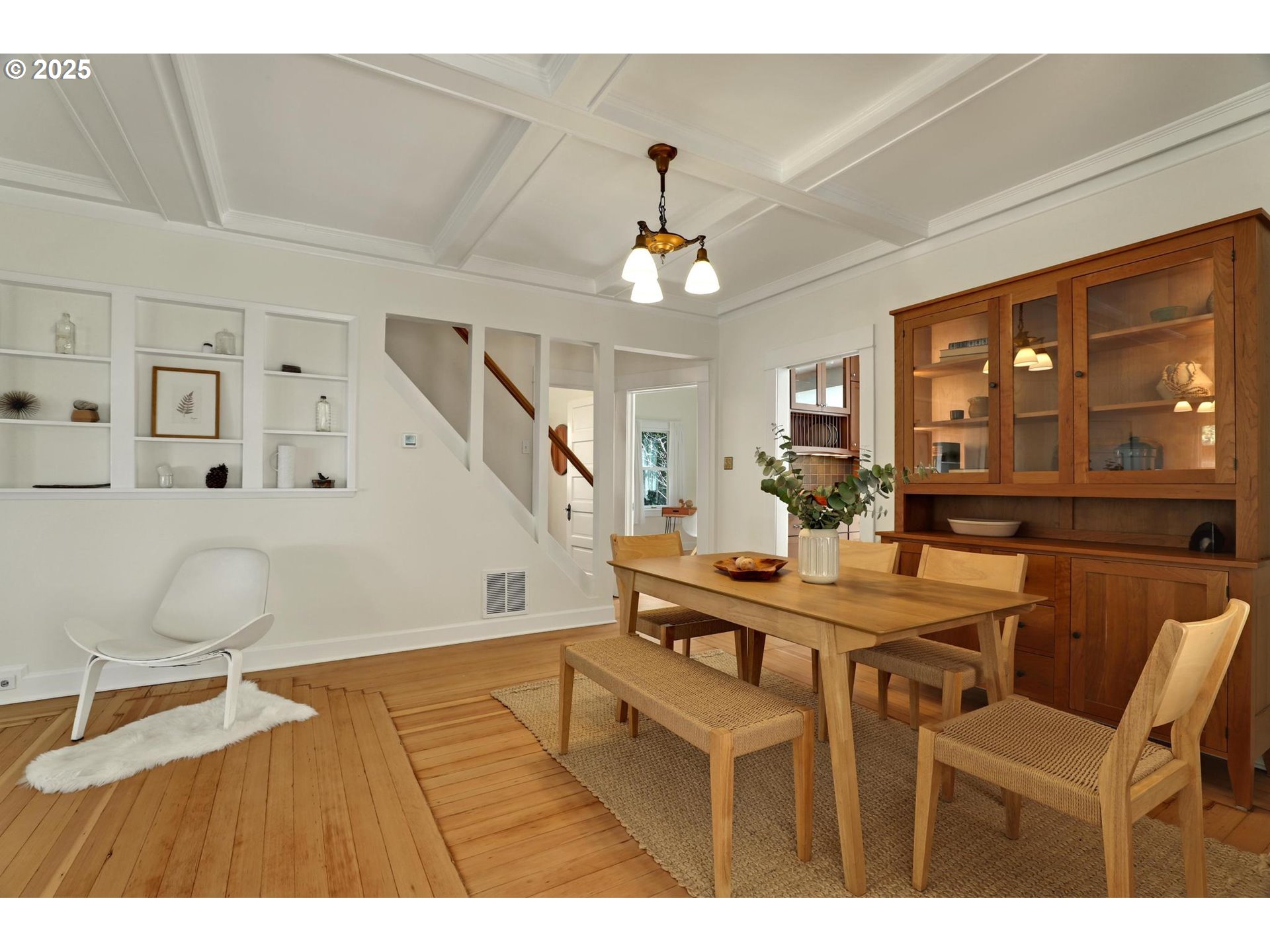 5014 Southwest Custer Street Portland, OR 97219 - Photo 8 of 46 Gallery Image 8