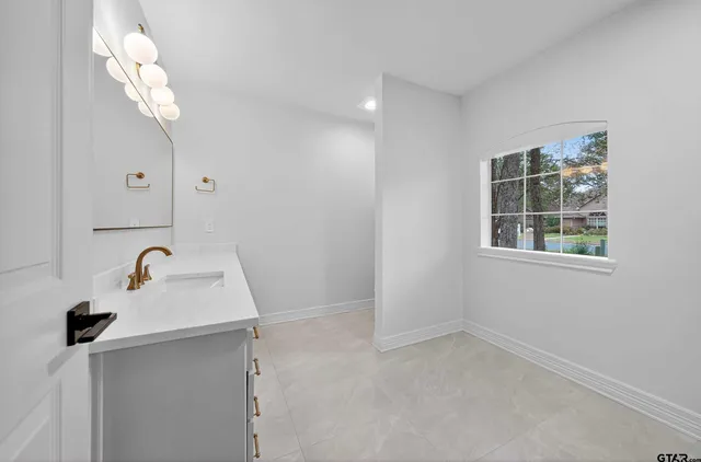 $499,900 | 3409 Pebblebrook Drive, Tyler, TX 75707