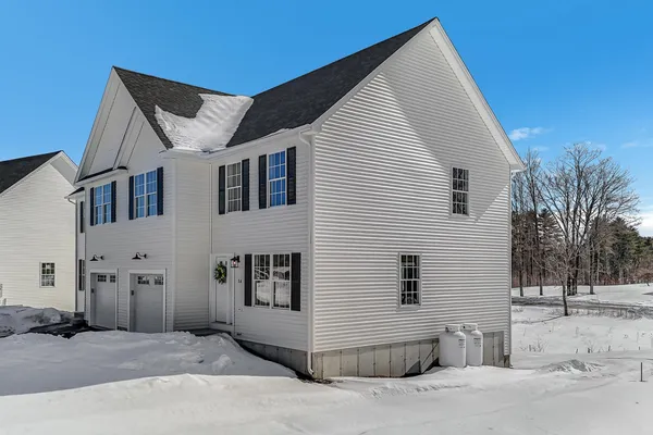 $554,900 | 5 A Violette Drive, Unit 1, Epping, NH 03042