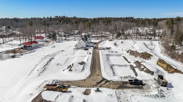 $554,900 | 5 A Violette Drive, Unit 1, Epping, NH 03042