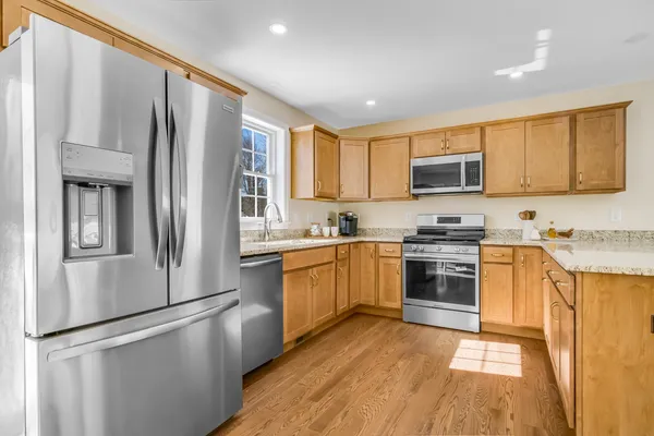 $554,900 | 5 A Violette Drive, Unit 1, Epping, NH 03042