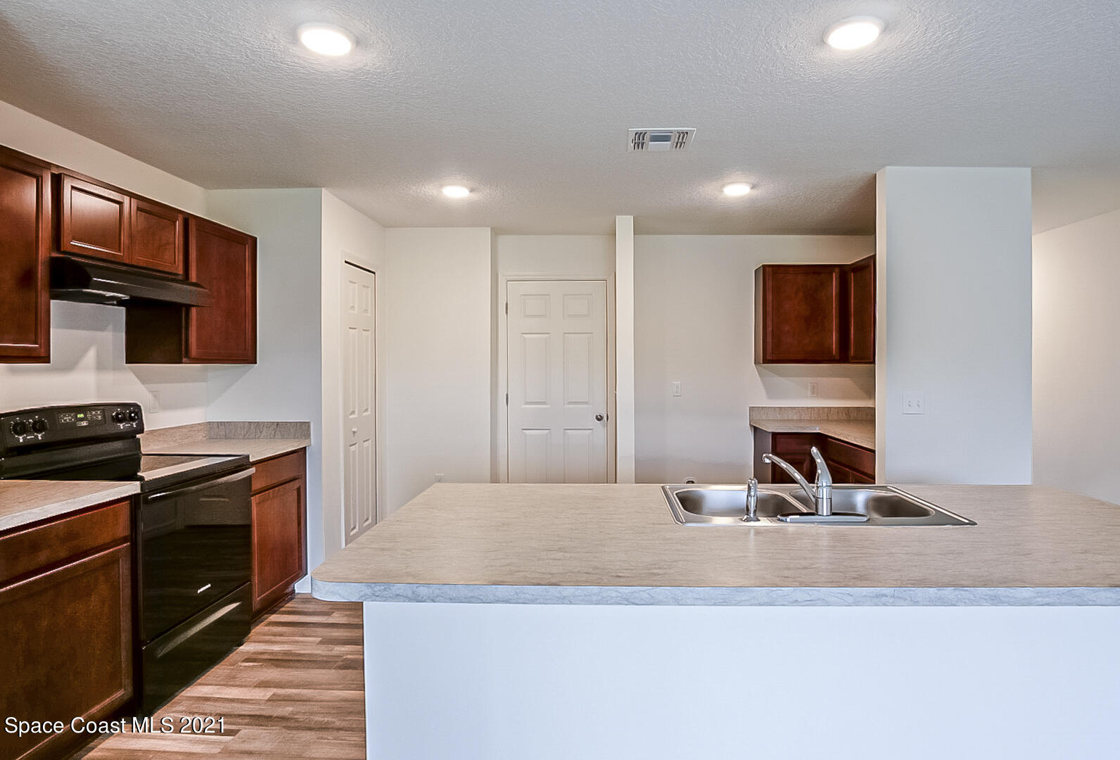 461 Scanlon Road Palm Bay, FL 32908 - Photo 4 of 11 Sylvester (15)