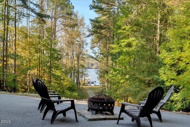 $1,199,000 | 25 Mckayla Lane, Bracey, VA 23919