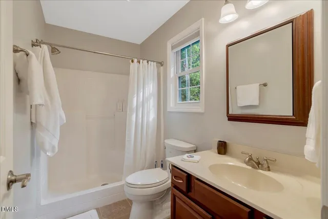 $1,199,000 | 25 Mckayla Lane, Bracey, VA 23919