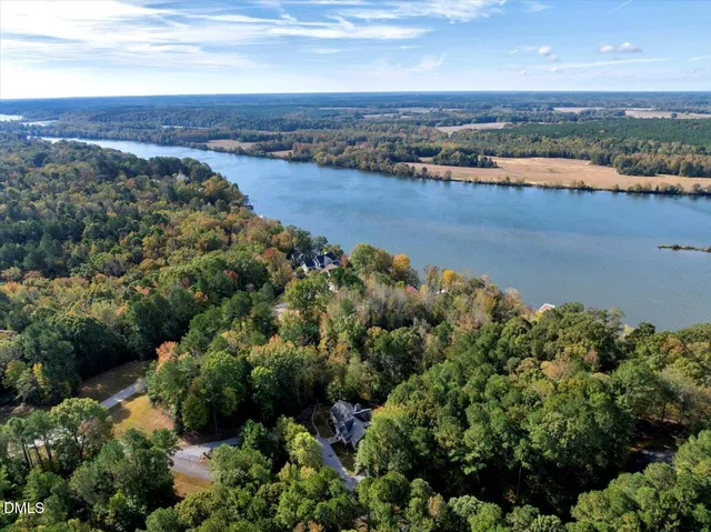 $1,199,000 | 25 Mckayla Lane, Bracey, VA 23919