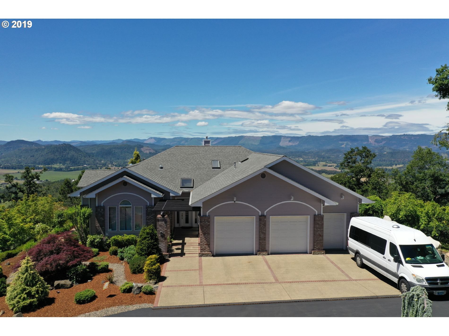 278 Redtail Ridge Lane Roseburg, OR 97471 - Photo 1 of 27 Gallery Image 1