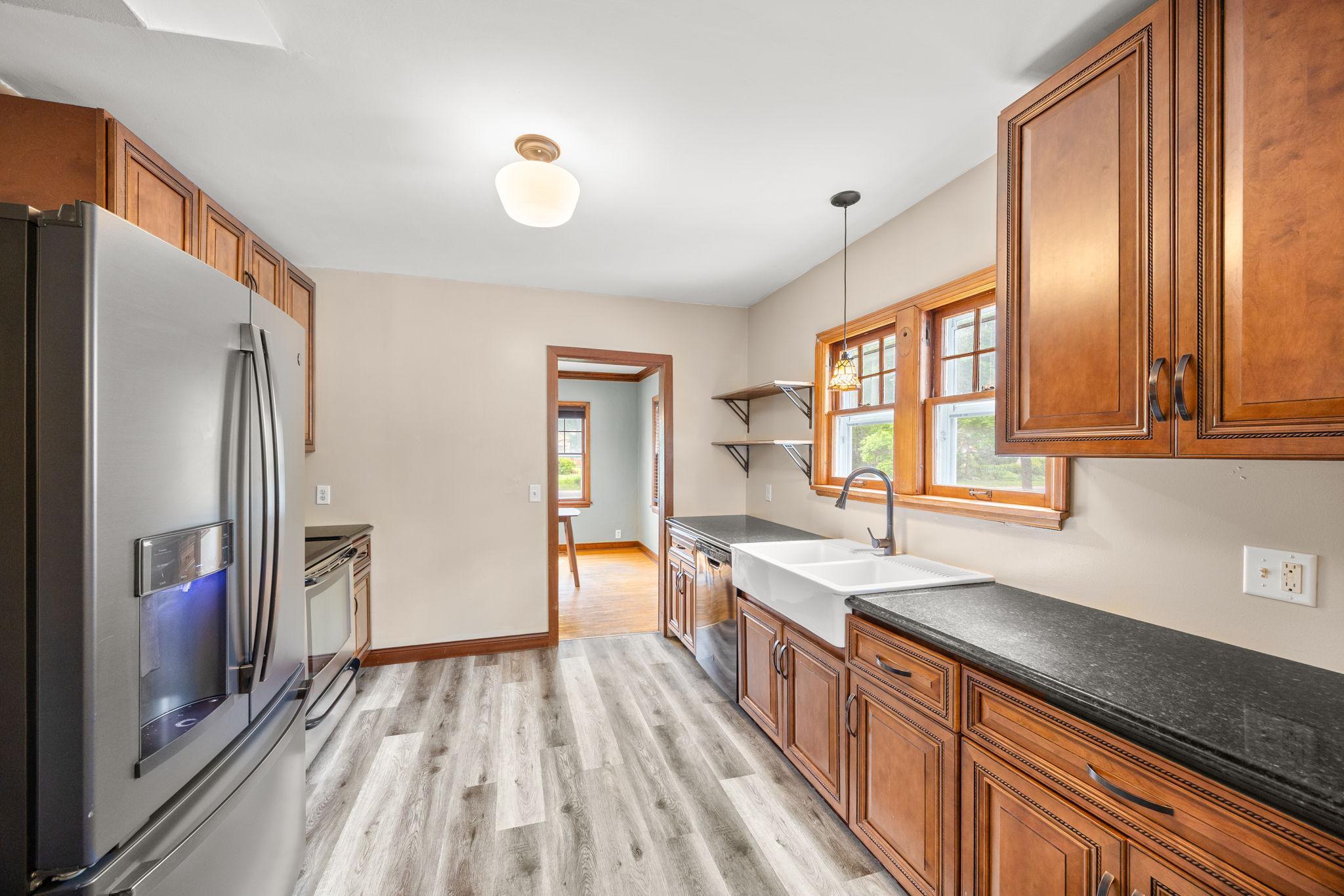 506 Lynn Road Southwest Hutchinson, MN 55350 - Photo 7 of 26