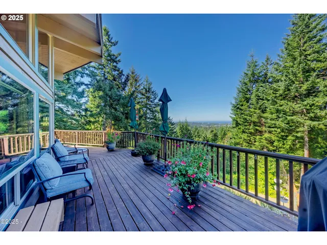 a view of a bench in the balcony