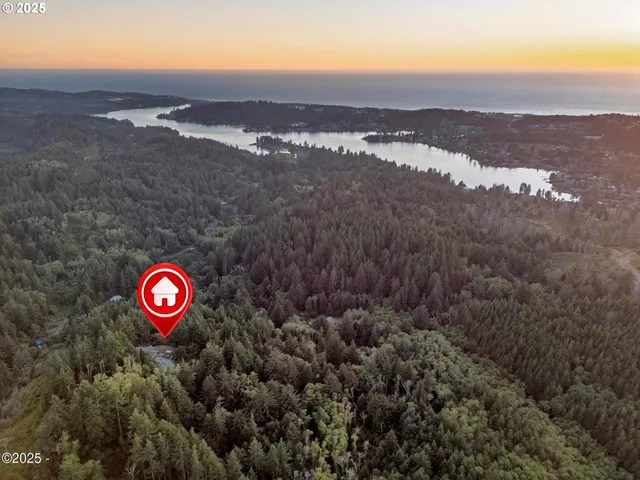 $1,058,000 | 7667 Northeast Park Lane, Otis, OR 97368