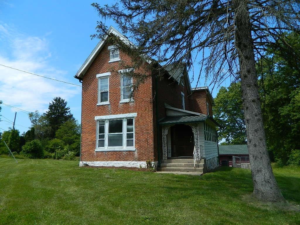 1307 Rebert Pike Springfield, OH 45506 - Photo 2 of 29