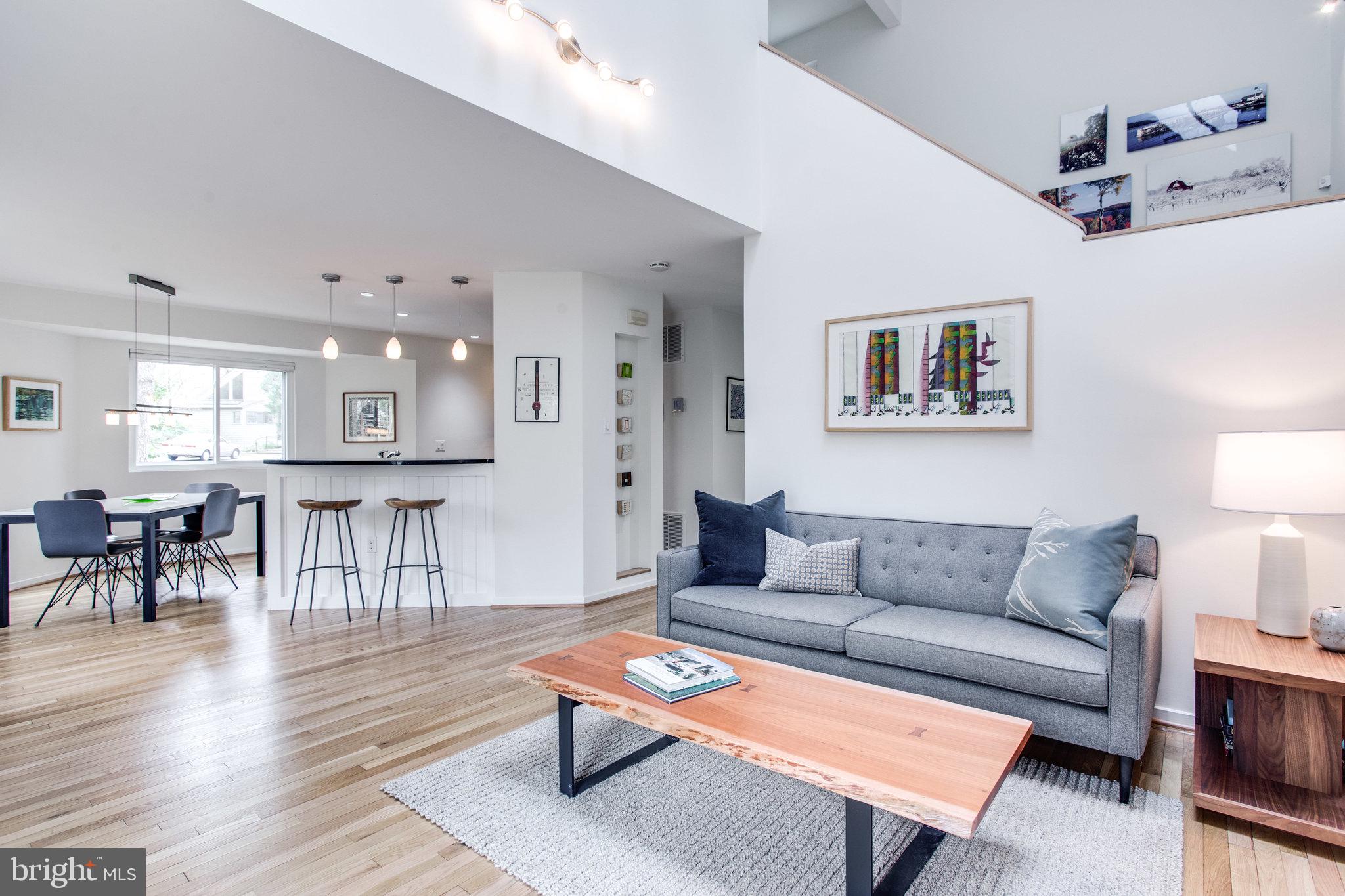 1670 Cedar Hollow Way Reston, VA 20194 - Photo 10 of 34 Gallery Image 10