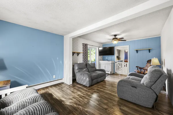 $289,000 | 31 East Housatonic Street, Dalton, MA 01226
