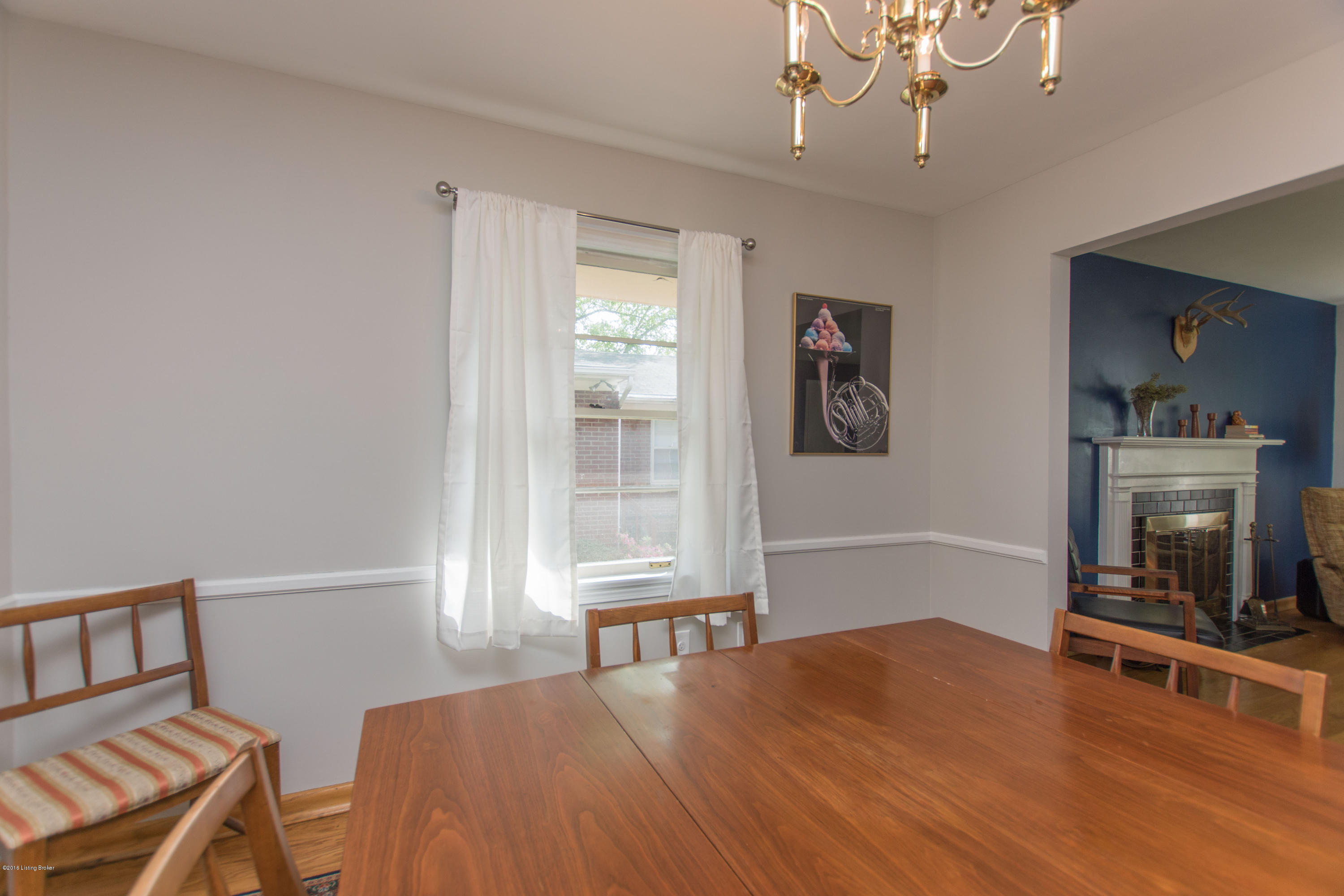 4247 Darbrook Road Louisville, KY 40207 - Photo 17 of 57 4247 Darbrook Rd Dinning Room (1)