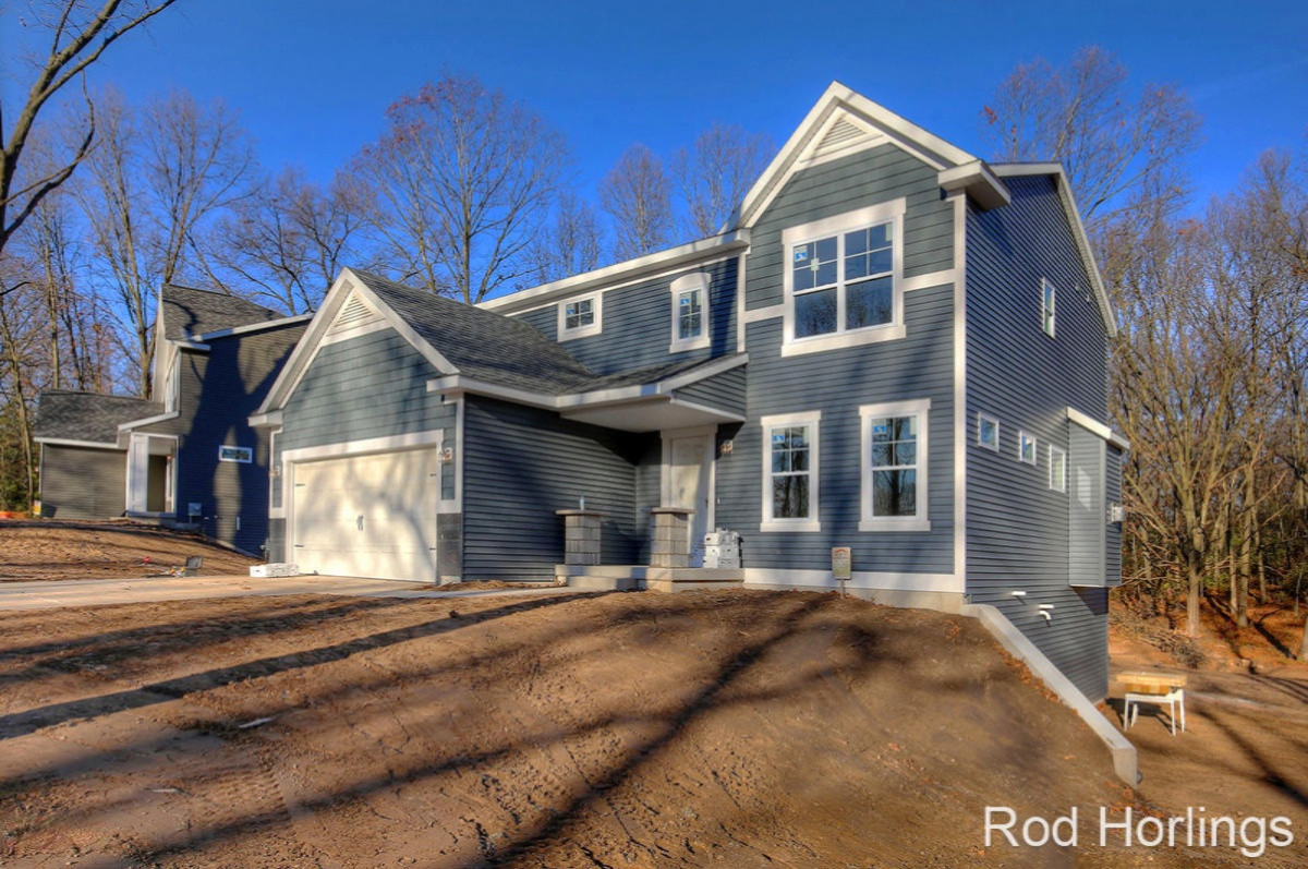 2313 4 Mile Road Northeast Grand Rapids, MI 49525 - Photo 2 of 20 IMG_9372