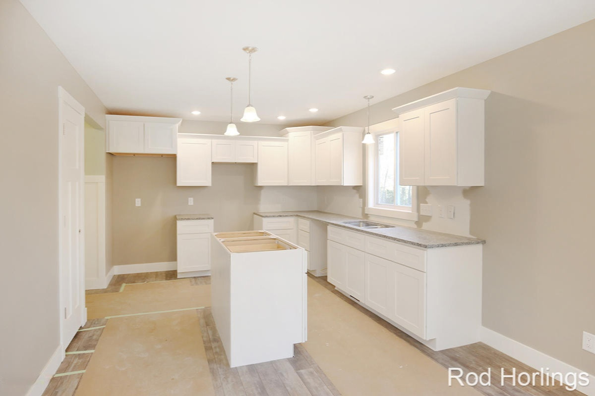 2313 4 Mile Road Northeast Grand Rapids, MI 49525 - Photo 7 of 20 IMG_9383