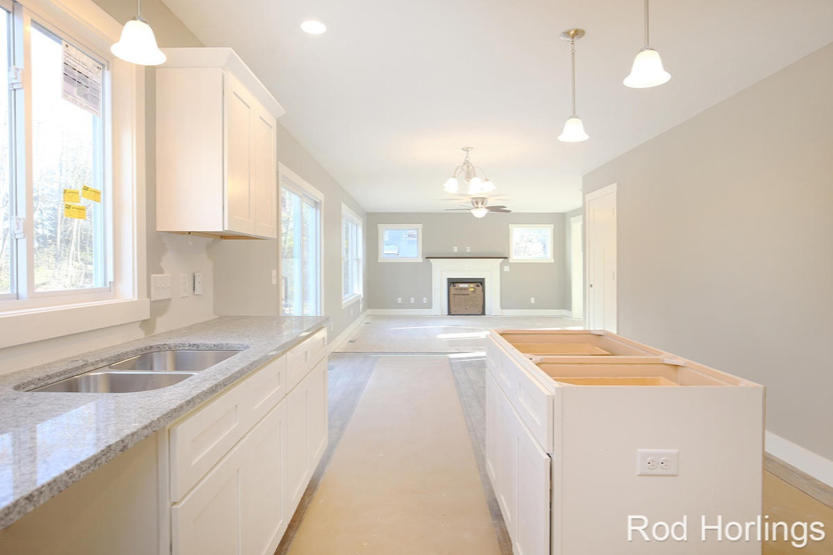 2313 4 Mile Road Northeast Grand Rapids, MI 49525 - Photo 9 of 20 IMG_9388