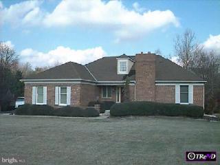 6 Hillstream Road Newark, DE 19711 - Photo 1 of 1 a front view of a house with a yard