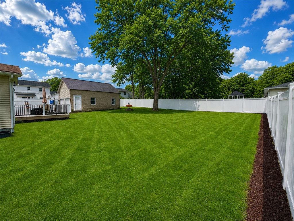 1240 Canandaigua Road Palmyra, NY 14522 - Photo 3 of 31