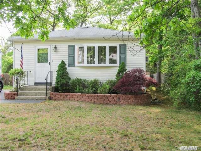 294 Dare Road Selden, NY 11784 - Photo 1 of 1 Gallery Image 1