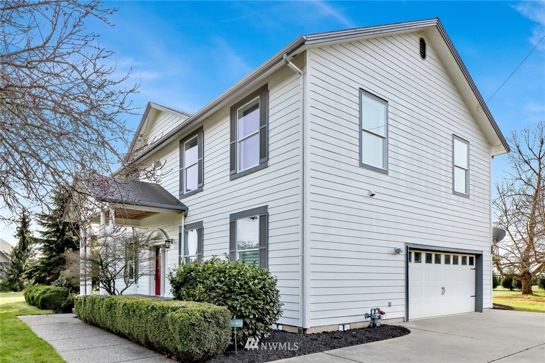 469 West Badger Road Lynden, WA 98264 - Photo 3 of 40