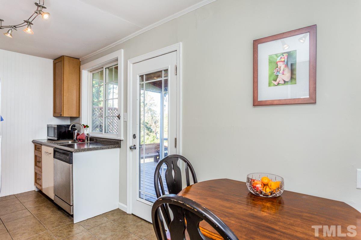 219 Baggett Avenue Raleigh, NC 27604 - Photo 8 of 25