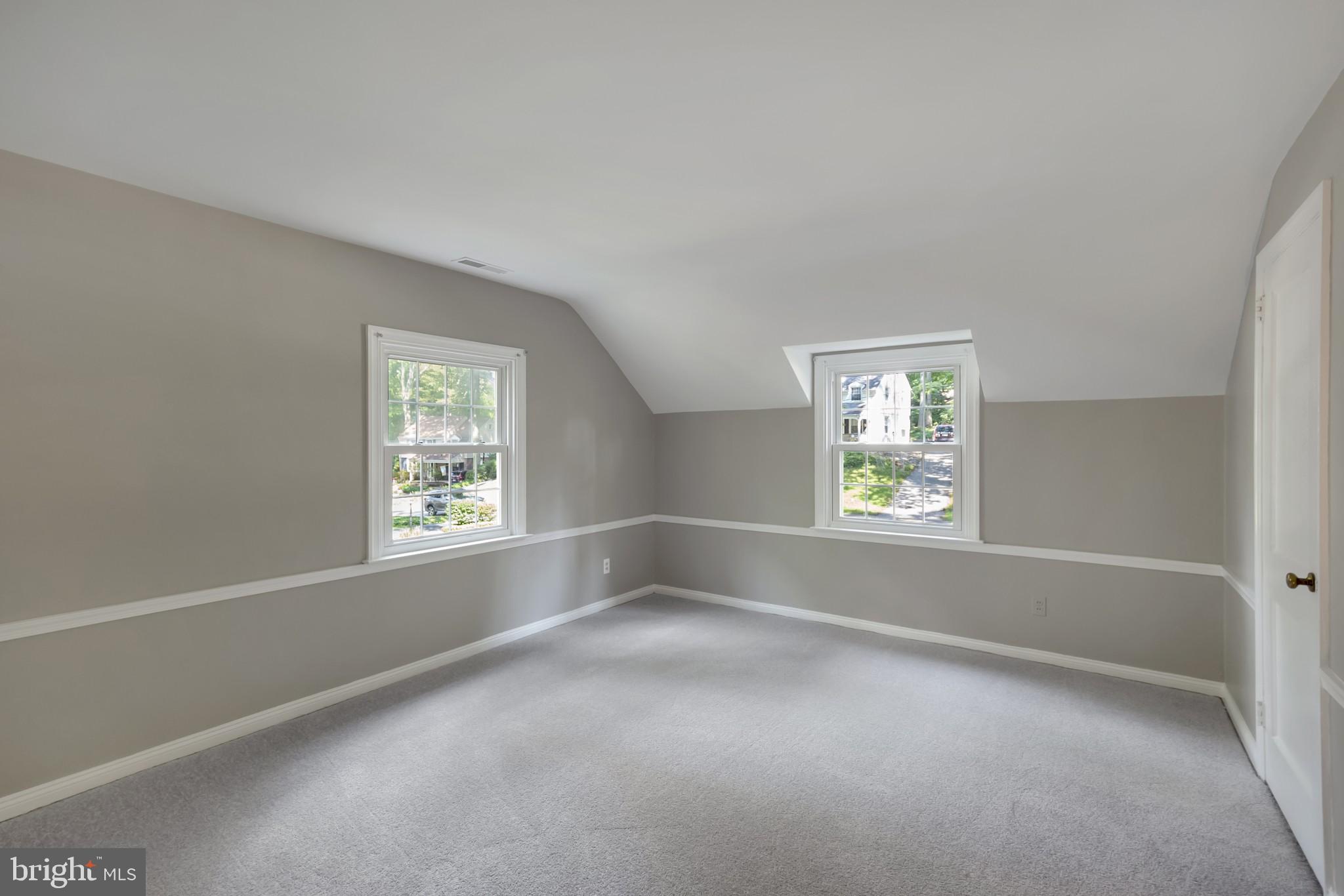 432 Kerr Lane Springfield, PA 19064 - Photo 14 of 21 3rd Bedroom