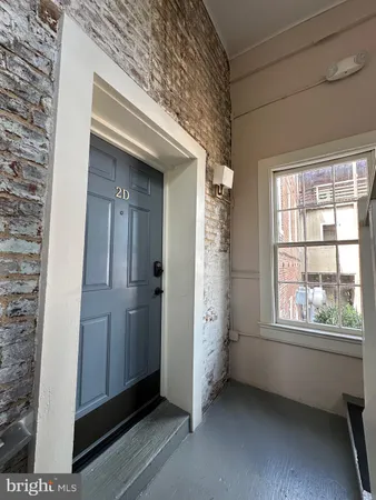 $2,100 | 202 Hanover Street, Unit 2D, Fredericksburg, VA 22401