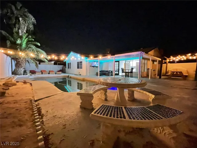 $2,600 | 5415 Oxbow Street, Las Vegas, NV 89119