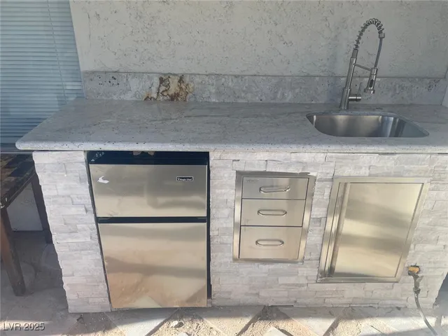 $2,600 | 5415 Oxbow Street, Las Vegas, NV 89119