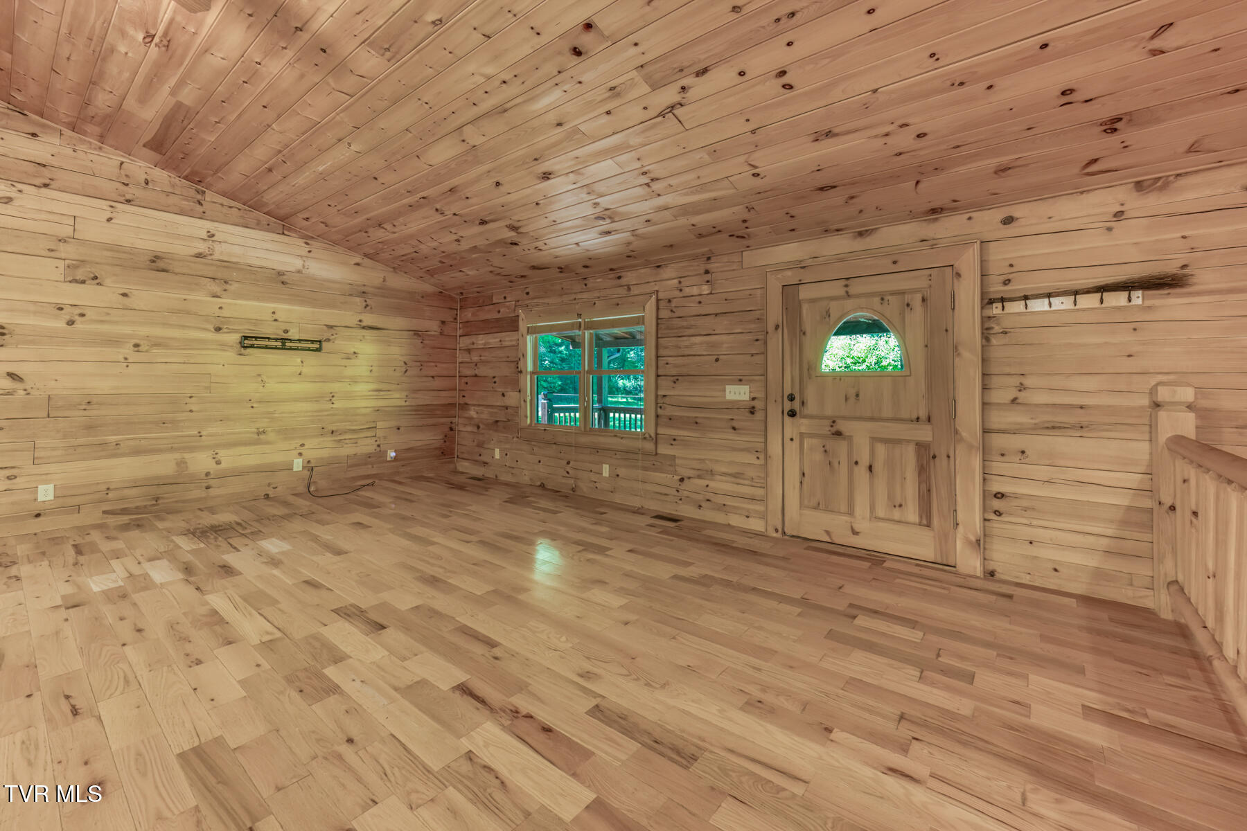 265 Minton Hollow Road Elizabethton, TN 37643 - Photo 9 of 52 265 Minton Hollow Rd-17